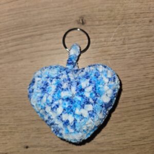 Porte clé cœur bleu mélangé